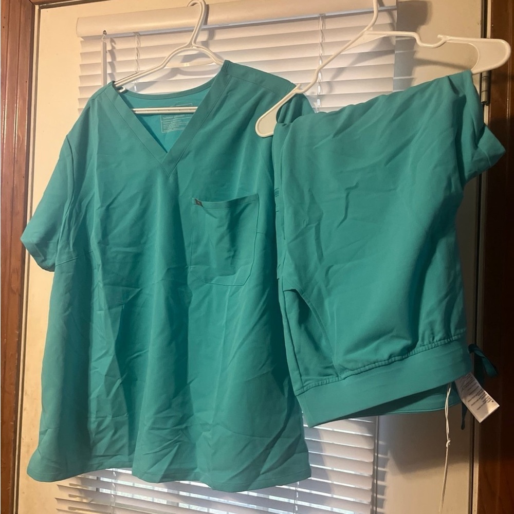 Figs Teal Scrub Set
